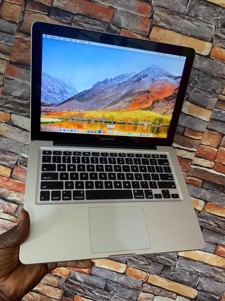 MACBOOK PRO RETINA 13.3 TOUCHBAR 2022 M2 16GO 512GO SSD CYCLE 127